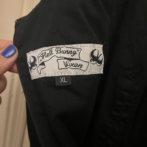 Hell Bunny Vixen Black & White Sailor Mini Dress 🖤 SZ XL

Description - Picture 3 of 5